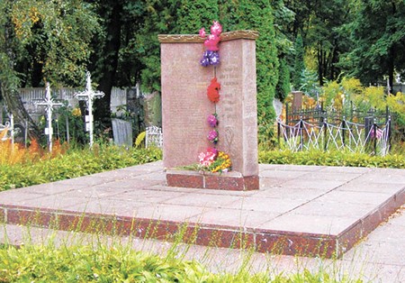 Братська могила розстріляних батюківців
